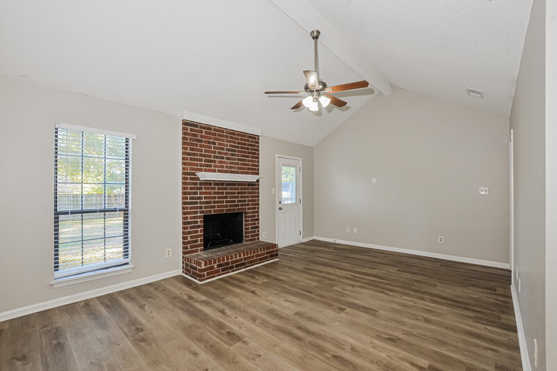 1,510/Mo, 6659 Ashland Dr Olive Branch, MS 38654 Living Room View 3