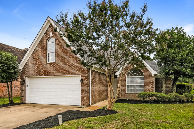 1,930/Mo, 7271 Crape Myrtle Dr Olive Branch, MS 38654 Front View