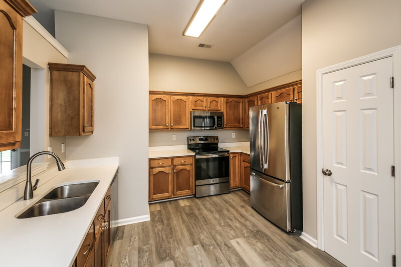 1,930/Mo, 7271 Crape Myrtle Dr Olive Branch, MS 38654 Kitchen View