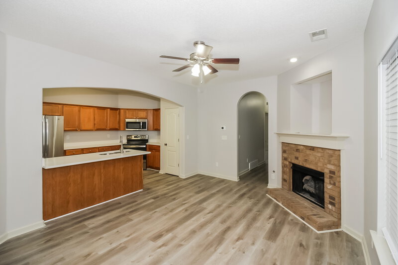 1,815/Mo, 1254 Carlton Ridge Dr Cordova, TN 38018 Living Room View 2