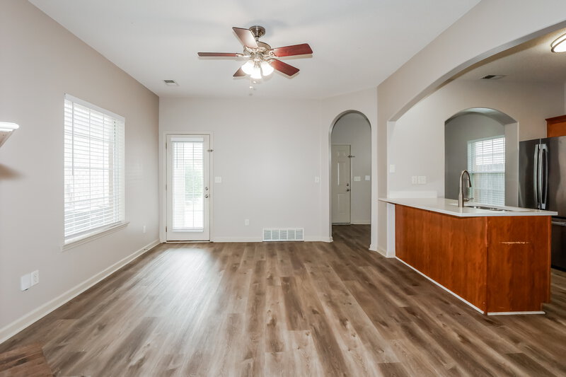 1,715/Mo, 1254 Carlton Ridge Dr Cordova, TN 38018 Living Room View