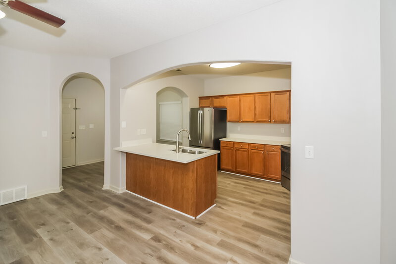 1,815/Mo, 1254 Carlton Ridge Dr Cordova, TN 38018 Kitchen View 2