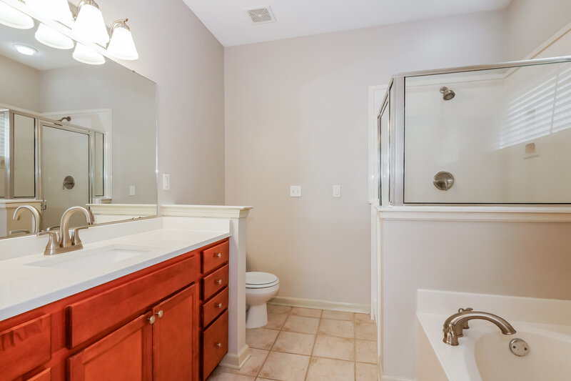 1,715/Mo, 1254 Carlton Ridge Dr Cordova, TN 38018 Bathroom View