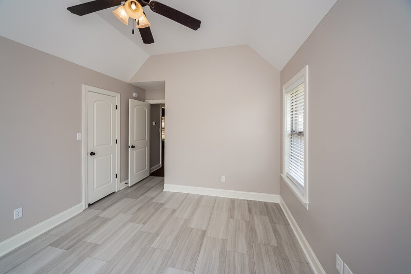 2,760/Mo, 1406 Lake Front Dr E Hernando, MS 38632 Bedroom View 3