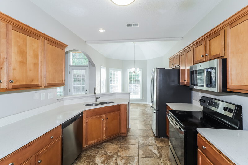1,945/Mo, 9168 Acadia Pl Cordova, TN 38018 Kitchen View 2