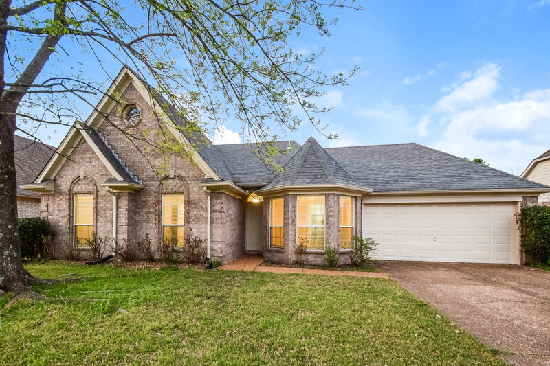 1,935/Mo, 10283 Green Moss Dr N Cordova, TN 38018 Front View