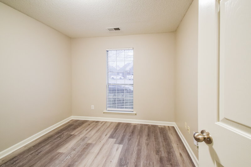 1,935/Mo, 10283 Green Moss Dr N Cordova, TN 38018 Bedroom View