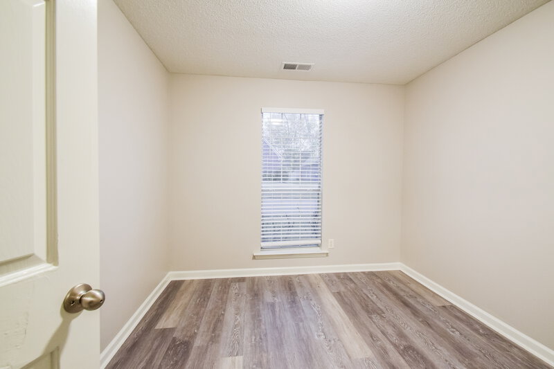 1,935/Mo, 10283 Green Moss Dr N Cordova, TN 38018 Bedroom View 2