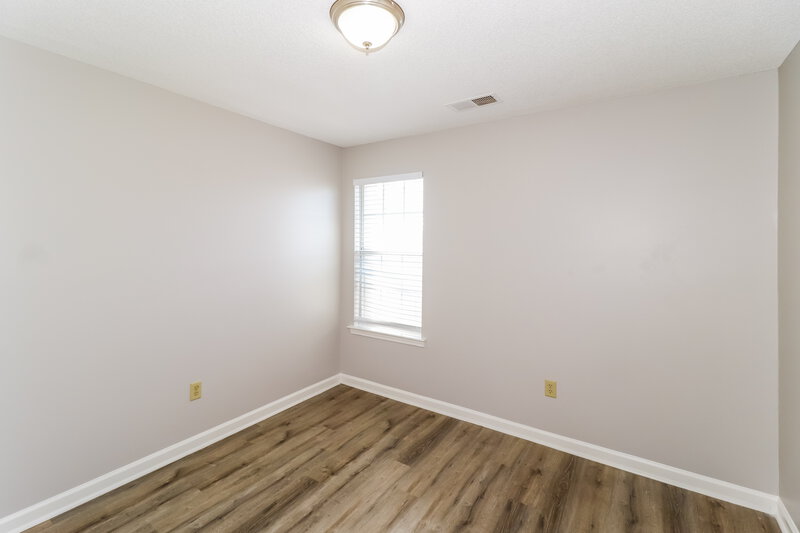 2,850/Mo, 6175 Lakefront Horn Lake, MS 38637 Bedroom View 2