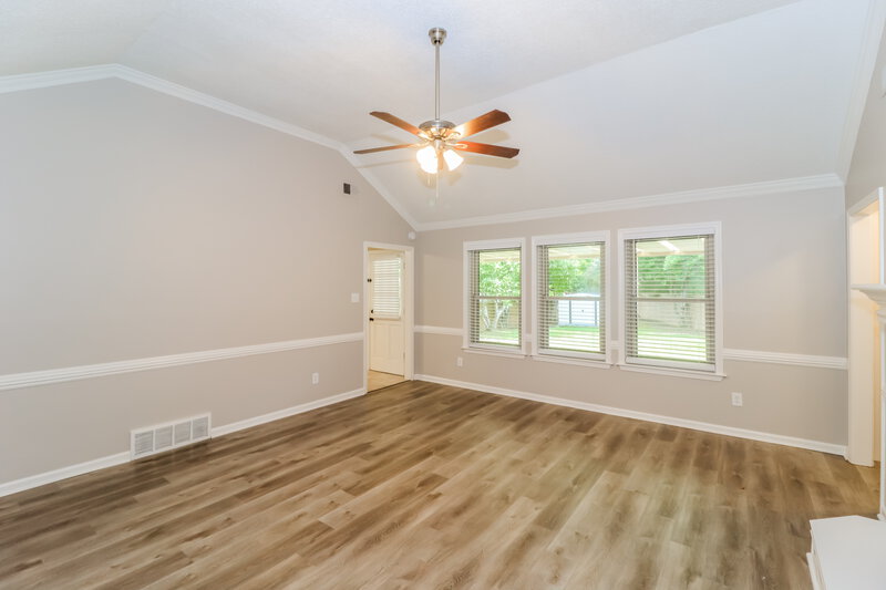 1,905/Mo, 1366 Sandy Stone Ln Cordova, TN 38016 Living Room View