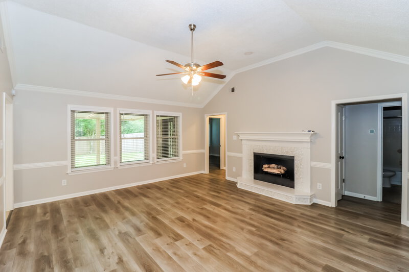1,905/Mo, 1366 Sandy Stone Ln Cordova, TN 38016 Living Room View 2