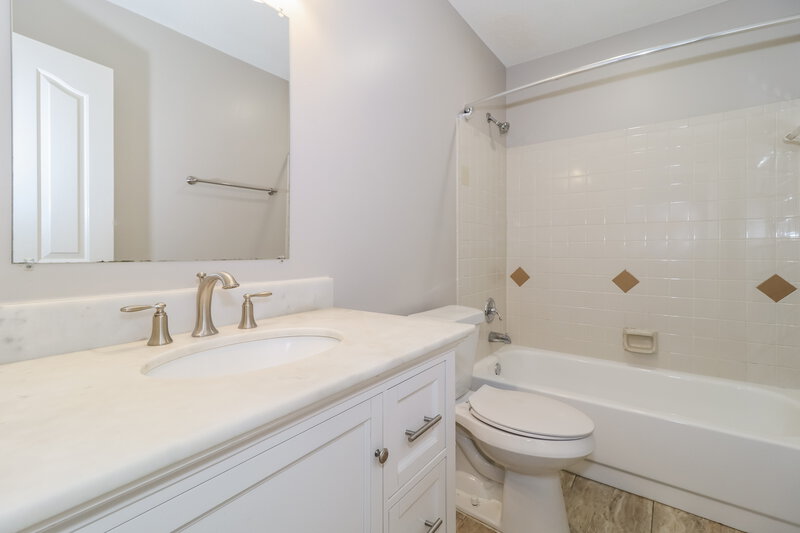 1,805/Mo, 1366 Sandy Stone Ln Cordova, TN 38016 Bathroom View