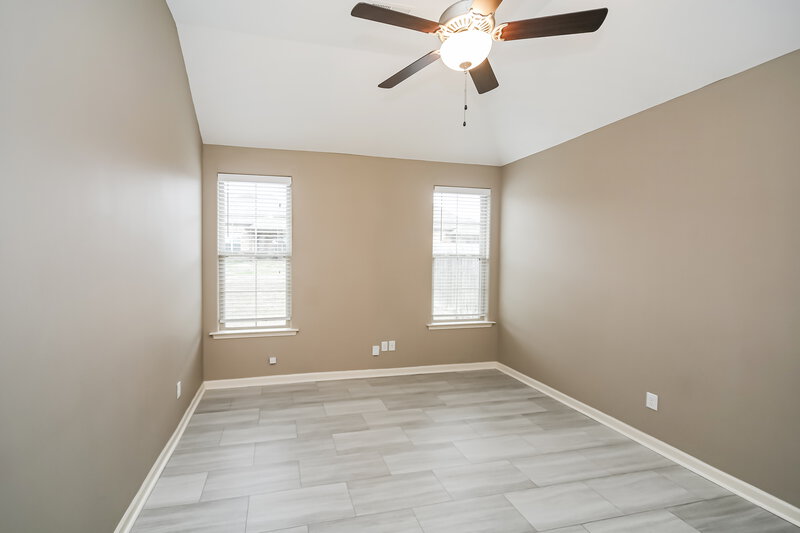 2,085/Mo, 155 Hidden Meadows Ln Oakland, TN 38060 Main Bedroom View