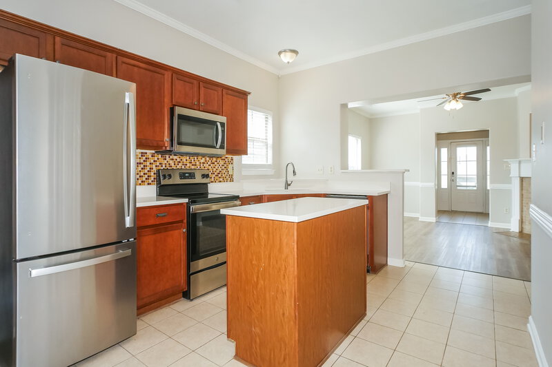 1,795/Mo, 275 Birch Springs Cv Oakland, TN 38060 Kitchen View