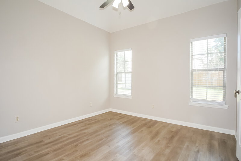 1,795/Mo, 275 Birch Springs Cv Oakland, TN 38060 Main Bedroom View 2
