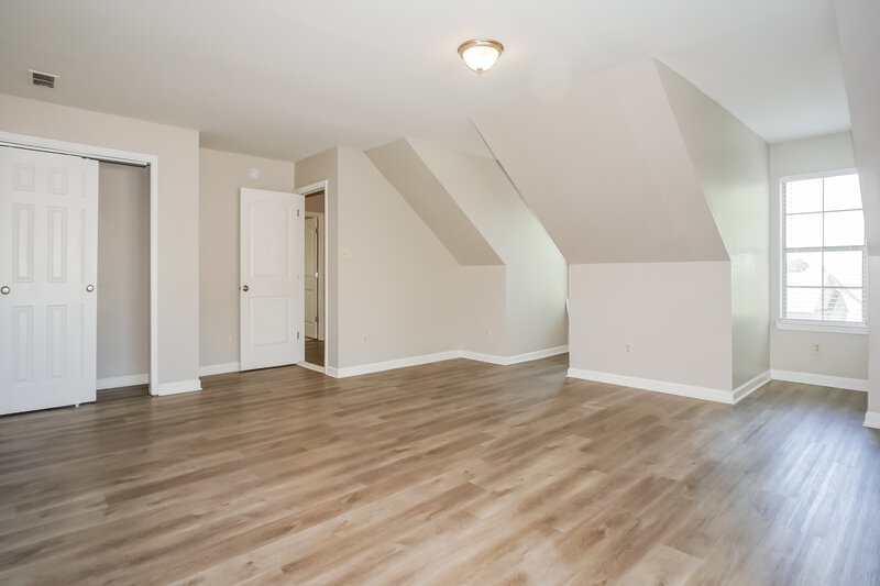1,795/Mo, 275 Birch Springs Cv Oakland, TN 38060 Bedroom View 3