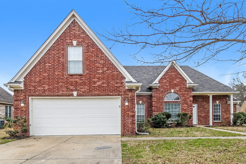 1,815/Mo, 5542 Kings Retreat Drive E Horn Lake, MS 38637 External View