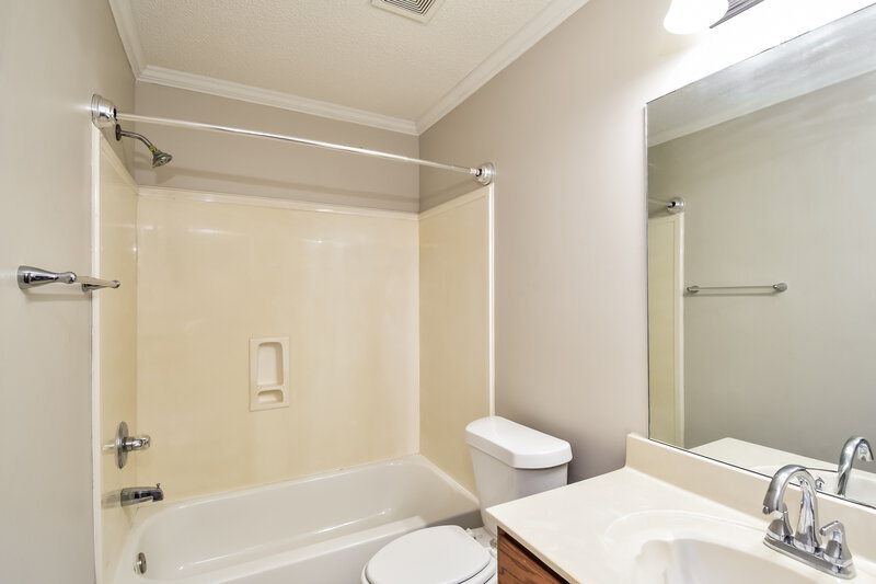 1,630/Mo, 752 N Ericson Rd Cordova, TN 38018 Bathroom View