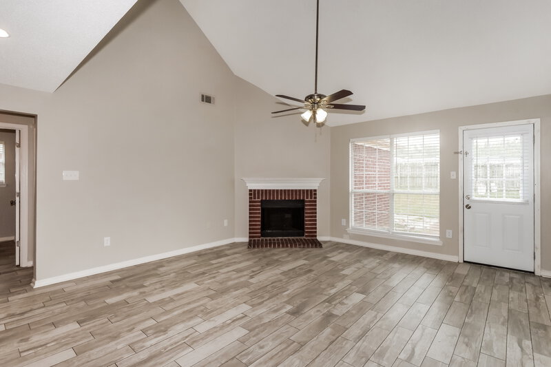 1,870/Mo, 12923 Fox Ridge Ln Olive Branch, MS 38654 Living Room View