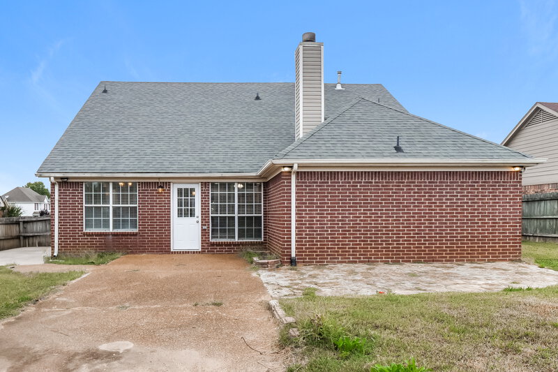 1,870/Mo, 12923 Fox Ridge Ln Olive Branch, MS 38654 Rear View 2