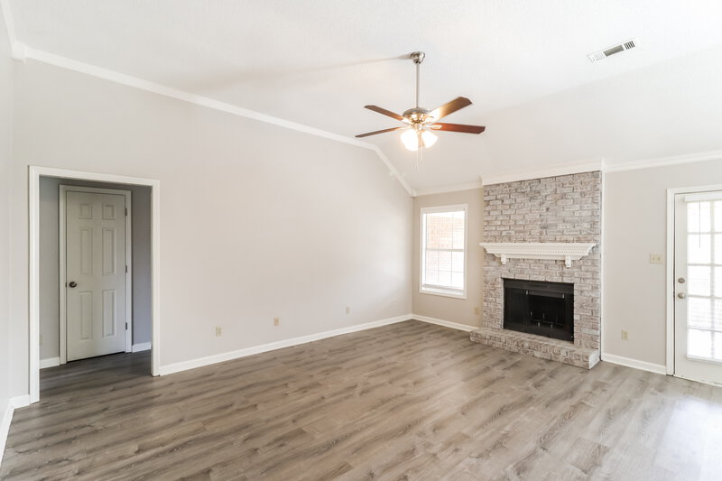 1,935/Mo, 6665 Millgrove Park Dr Bartlett, TN 38135 Living Room View