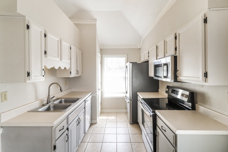 1,935/Mo, 6665 Millgrove Park Dr Bartlett, TN 38135 Kitchen View