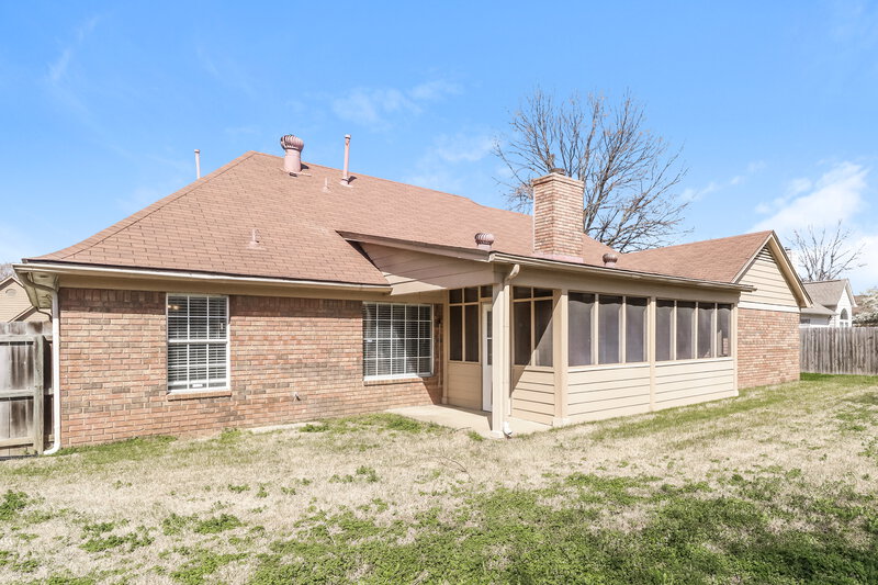 1,935/Mo, 6665 Millgrove Park Dr Bartlett, TN 38135 Rear View