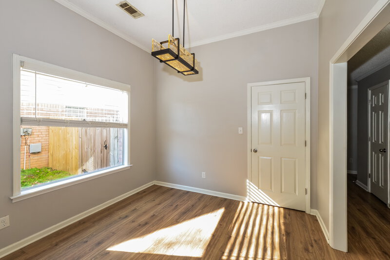1,740/Mo, 2219 Lake Hill Ct Cordova, TN 38016 Dining Room View