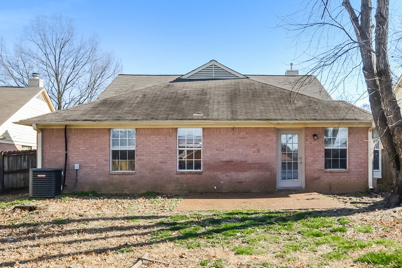 1,740/Mo, 2219 Lake Hill Ct Cordova, TN 38016 Rear View