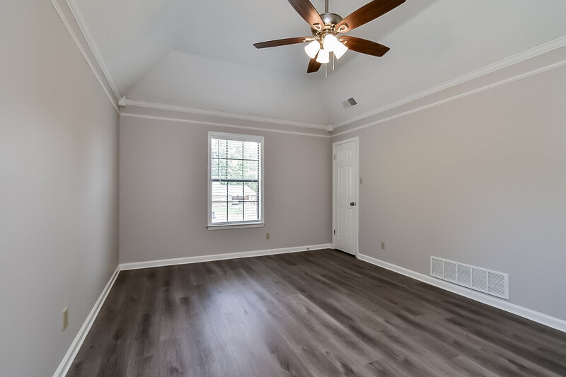 1,665/Mo, 7633 Holly Glen Cv Memphis, TN 38133 Main Bedroom View 2