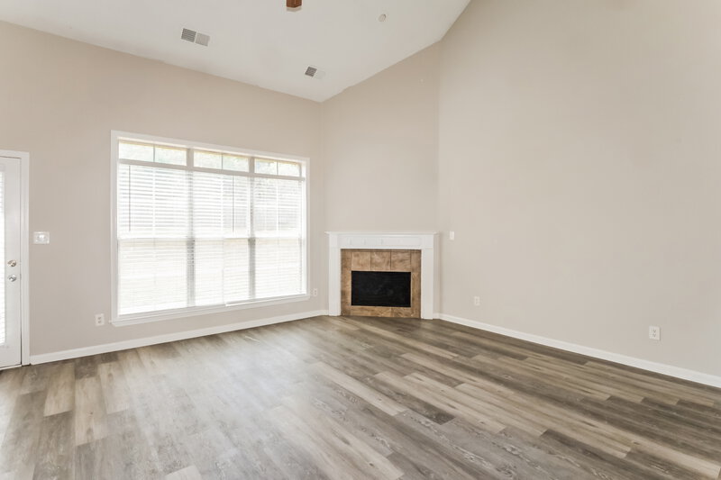 2,025/Mo, 1043 Averett Cv Cordova, TN 38018 Living Room View