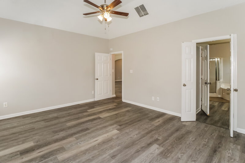 2,025/Mo, 1043 Averett Cv Cordova, TN 38018 Main Bedroom View 2