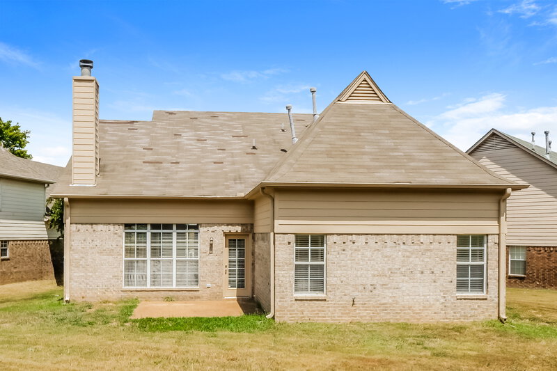 2,025/Mo, 1043 Averett Cv Cordova, TN 38018 Rear View