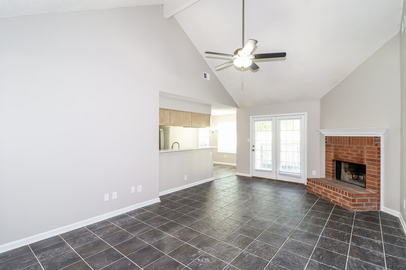 1,945/Mo, 9598 Daly Dr Lakeland, TN 38002 Living Room View 2
