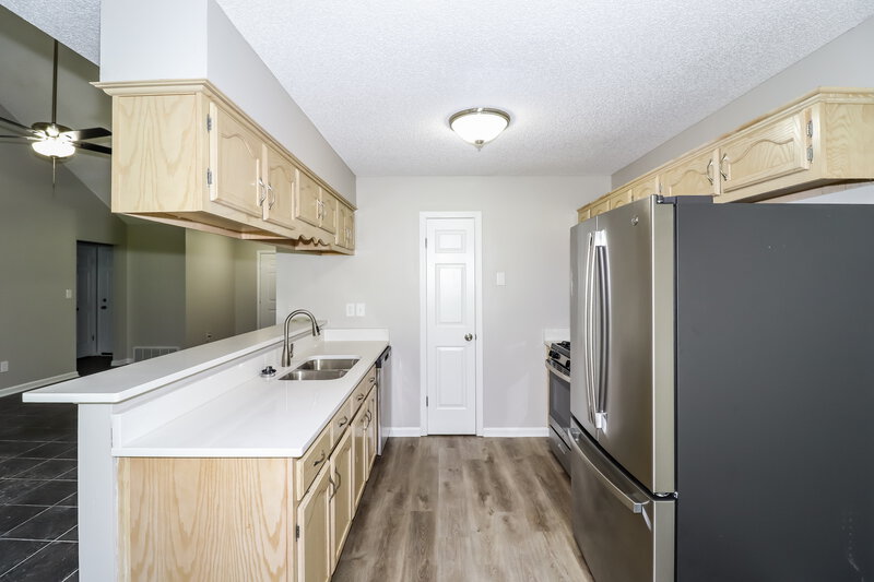 1,945/Mo, 9598 Daly Dr Lakeland, TN 38002 Kitchen View