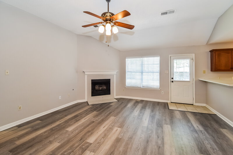 1,845/Mo, 9886 Allen Pkwy S Olive Branch, MS 38654 Living Room View