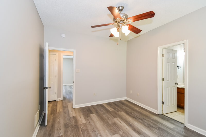 1,845/Mo, 9886 Allen Pkwy S Olive Branch, MS 38654 Main Bedroom View