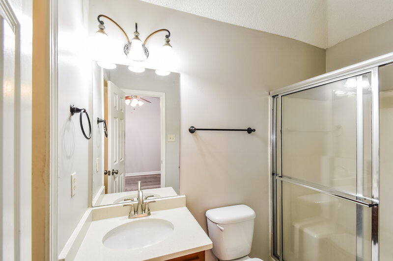 1,845/Mo, 9886 Allen Pkwy S Olive Branch, MS 38654 Main Bathroom View
