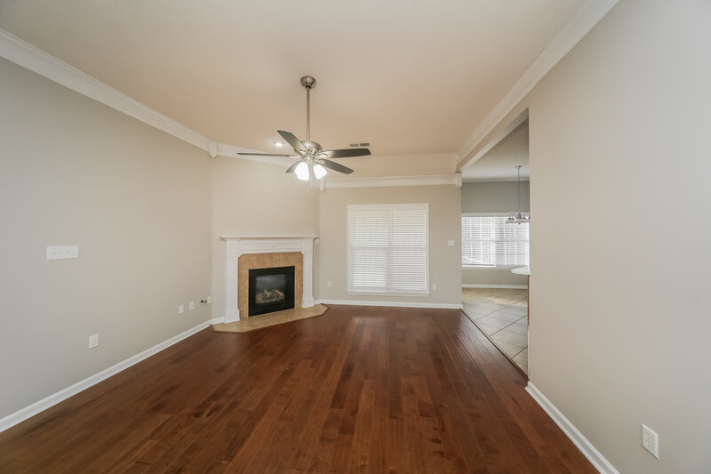 1,835/Mo, 1684 Crossing Dr Horn Lake, MS 38637 Living Room View