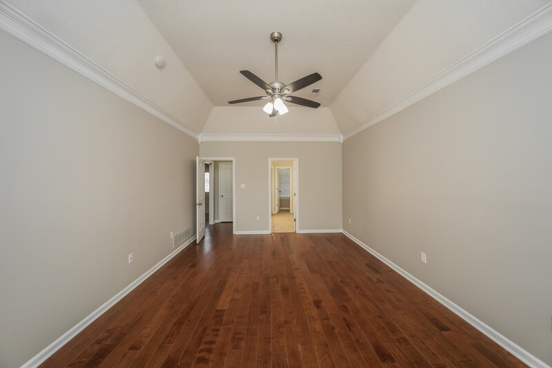 1,835/Mo, 1684 Crossing Dr Horn Lake, MS 38637 Main Bedroom View 2