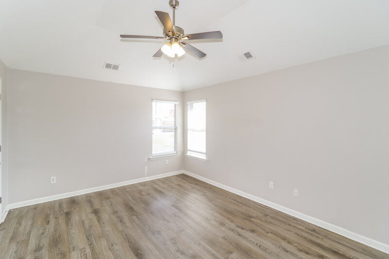 1,985/Mo, 4844 Pine Forrest Dr Memphis, TN 38125 Main Bedroom View