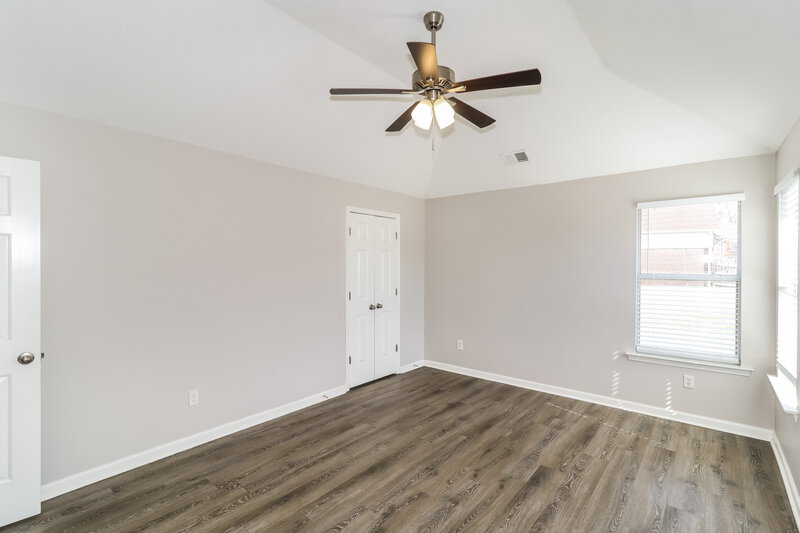 1,985/Mo, 4844 Pine Forrest Dr Memphis, TN 38125 Main Bedroom View 2