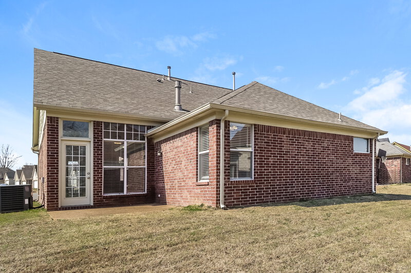 1,985/Mo, 4844 Pine Forrest Dr Memphis, TN 38125 Rear View