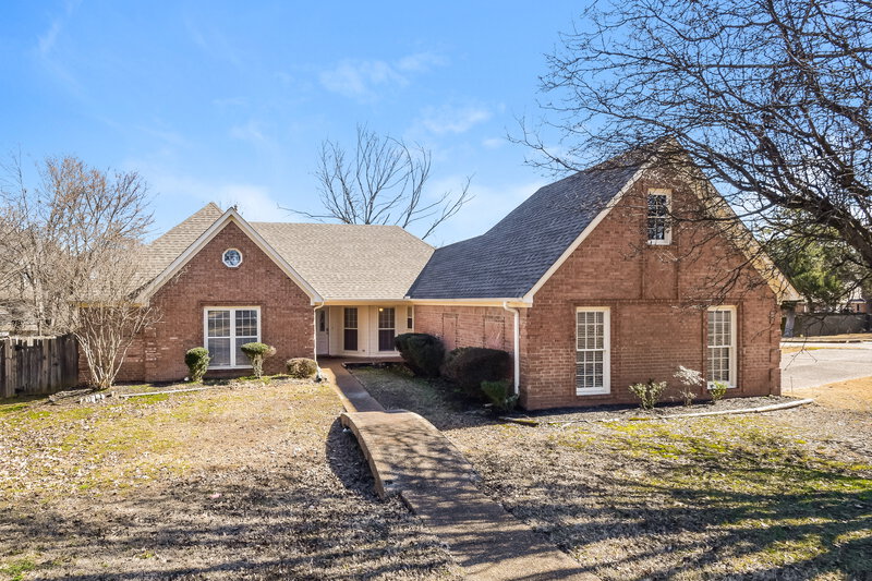 1,910/Mo, 4760 Harvest Knoll Cv Memphis, TN 38125 External View