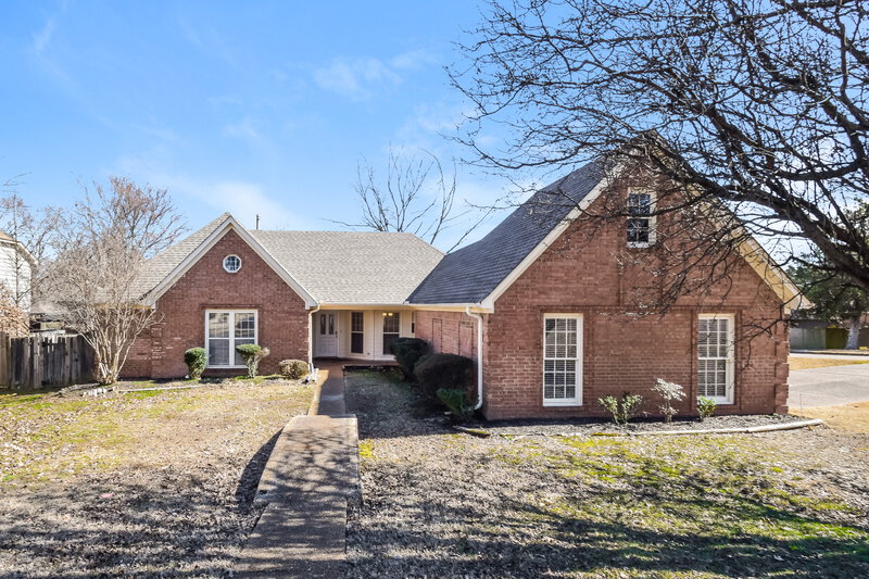 1,910/Mo, 4760 Harvest Knoll Cv Memphis, TN 38125 Front View