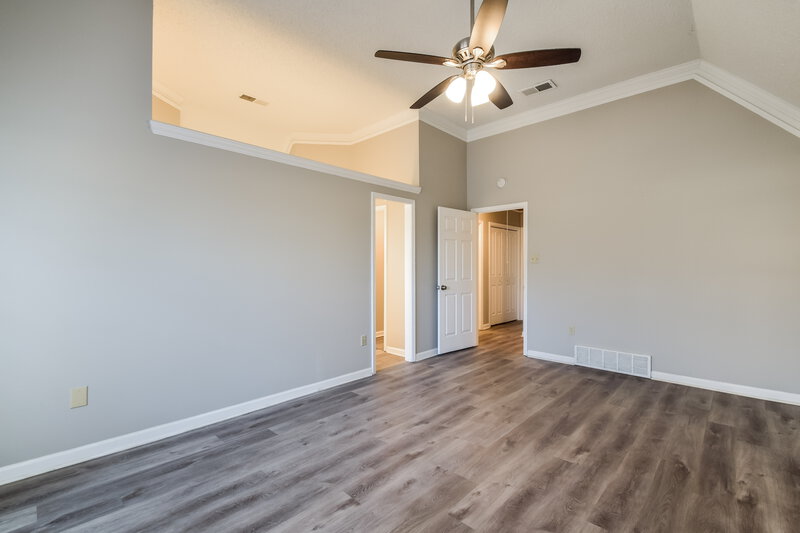 1,910/Mo, 4760 Harvest Knoll Cv Memphis, TN 38125 Main Bedroom View 2