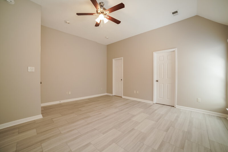 1,855/Mo, 4882 Graham Lake Dr Olive Branch, MS 38654 Main Bedroom View 2