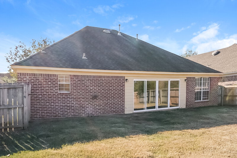 1,855/Mo, 4882 Graham Lake Dr Olive Branch, MS 38654 Rear View 2