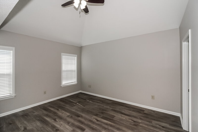 2,025/Mo, 6433 Persimmon View Bartlett, TN 38135 Main Bedroom View