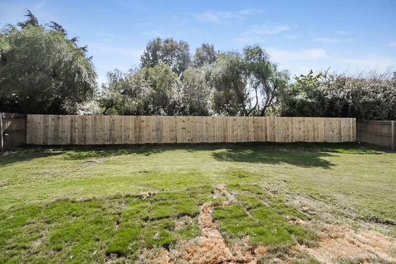 2,025/Mo, 6433 Persimmon View Bartlett, TN 38135 Rear View